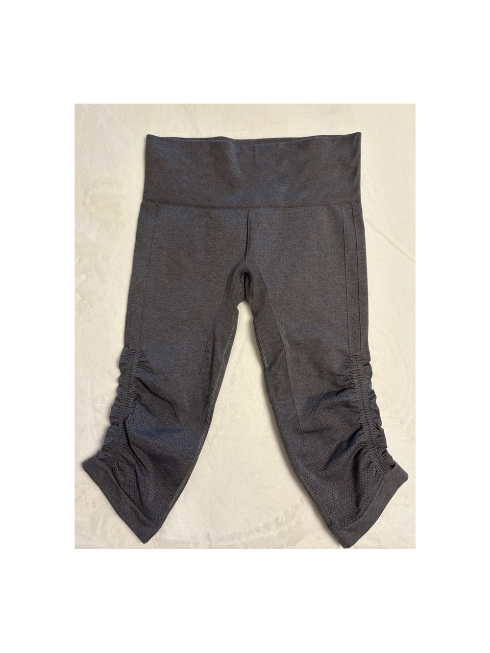 lululemon athletica Charcoal Gray Ruched Capri Leggings